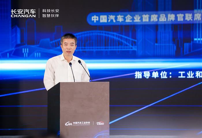 “看见”中国品牌向上一小步
