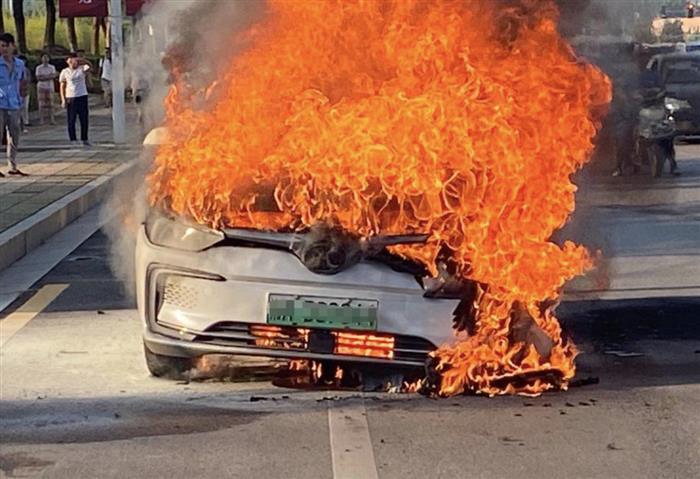 为何新能源汽车起火事件，总是没有结果？