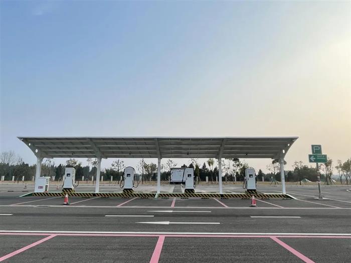 国家发改委：截至五月底全国充电基础设施总量达992万台 加快构建高质量充电基础设施体系