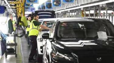 2019年销量下滑6%，捷豹路虎英国工厂继续裁员10%