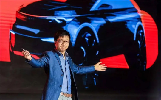 从奇点到智点，野蛮造车几时休？